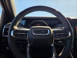 GMC Yukon XL Denali 4WD 4dr 2026