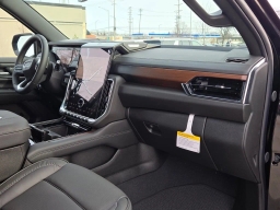 GMC Yukon XL Denali 4WD 4dr 2026