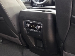 GMC Yukon XL Denali 4WD 4dr 2026