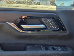 GMC Yukon XL Denali 4WD 4dr 2026