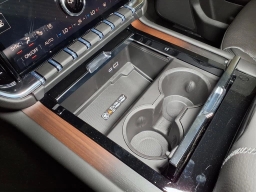 GMC Yukon XL Denali 4WD 4dr 2026