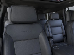 GMC Yukon XL Denali 4WD 4dr 2026