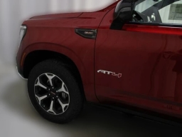 GMC Yukon AT4 Ultimate 4WD 4dr 2026