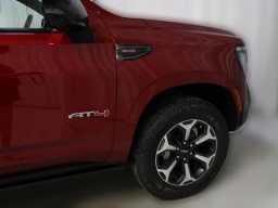 GMC Yukon AT4 Ultimate 4WD 4dr 2026