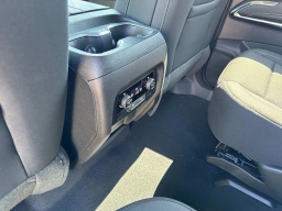 Chevrolet Traverse FWD LT 4dr 2026