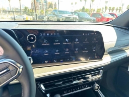 Chevrolet Traverse FWD LT 4dr 2026