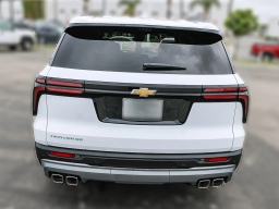 Chevrolet Traverse FWD LT 4dr 2026