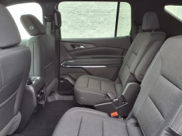 Chevrolet Traverse FWD LT 4dr 2026