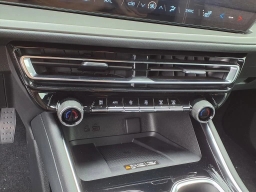 Chevrolet Traverse FWD LT 4dr 2026