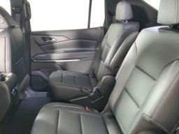 Chevrolet Traverse FWD LT 4dr 2026