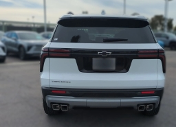 Chevrolet Traverse FWD LT 4dr 2026