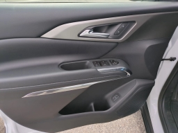 Chevrolet Traverse FWD LT 4dr 2026