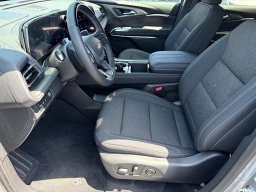 Chevrolet Traverse FWD LT 4dr 2026