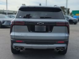 Chevrolet Traverse FWD LT 4dr 2026