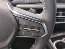 Chevrolet Traverse FWD LT 4dr 2026