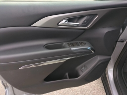 Chevrolet Traverse FWD LT 4dr 2026