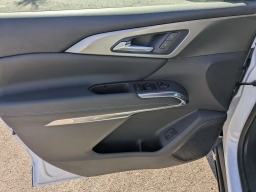 Chevrolet Traverse FWD LT 4dr 2026