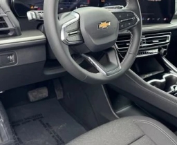 Chevrolet Traverse FWD LT 4dr 2026
