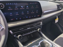 Chevrolet Traverse FWD LT 4dr 2026