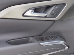 Chevrolet Traverse FWD LT 4dr 2026