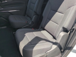 Chevrolet Traverse FWD LT 4dr 2026