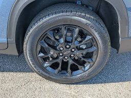 Chevrolet Traverse FWD LT 4dr 2026