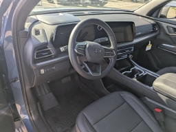 Chevrolet Traverse FWD LT 4dr 2026