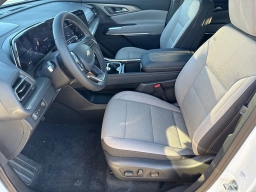 Chevrolet Traverse FWD LT 4dr 2026