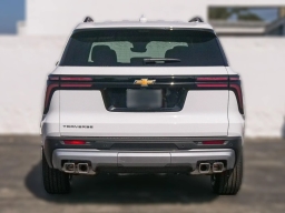 Chevrolet Traverse FWD LT 4dr 2026