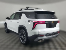 Chevrolet Traverse FWD LT 4dr 2026