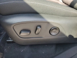 Chevrolet Traverse FWD LT 4dr 2026