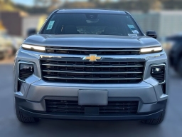 Chevrolet Traverse FWD LT 4dr 2026