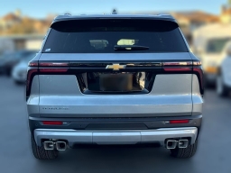 Chevrolet Traverse FWD LT 4dr 2026