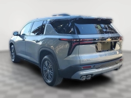 Chevrolet Traverse FWD LT 4dr 2026