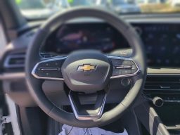 Chevrolet Traverse FWD LT 4dr 2026