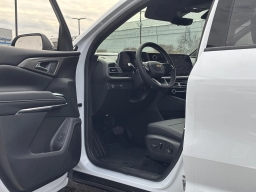 Chevrolet Traverse AWD LT 4dr 2026