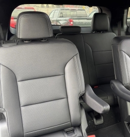 Chevrolet Traverse AWD LT 4dr 2026