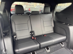 Chevrolet Traverse AWD LT 4dr 2026