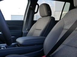 Chevrolet Traverse AWD LT 4dr 2026