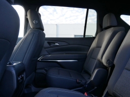 Chevrolet Traverse AWD LT 4dr 2026