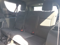 Chevrolet Suburban LS 2WD 4dr 2026