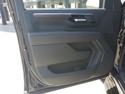 Chevrolet Suburban LS 2WD 4dr 2026