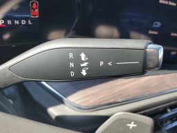 Chevrolet Suburban LS 2WD 4dr 2026