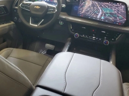 Chevrolet Suburban LS 2WD 4dr 2026