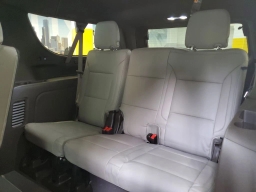 Chevrolet Suburban LS 2WD 4dr 2026