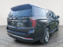 Chevrolet Suburban LS 2WD 4dr 2026