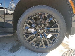 Chevrolet Suburban LS 2WD 4dr 2026