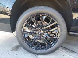 Chevrolet Suburban LS 2WD 4dr 2026