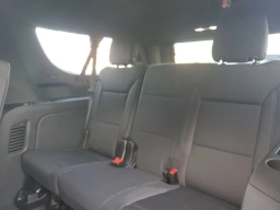 Chevrolet Suburban LS 2WD 4dr 2026