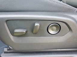 Chevrolet Suburban LS 2WD 4dr 2026